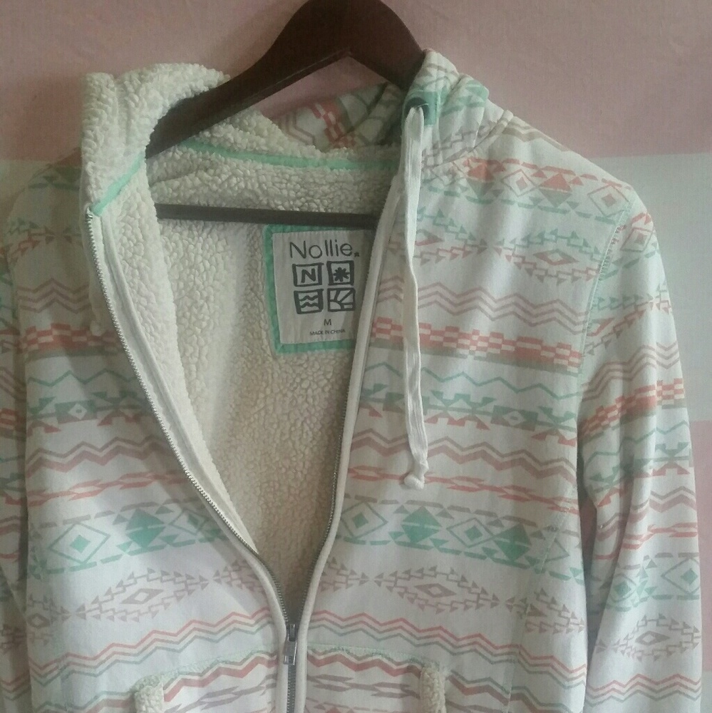Fluffy jacket - Picture 2 of 3